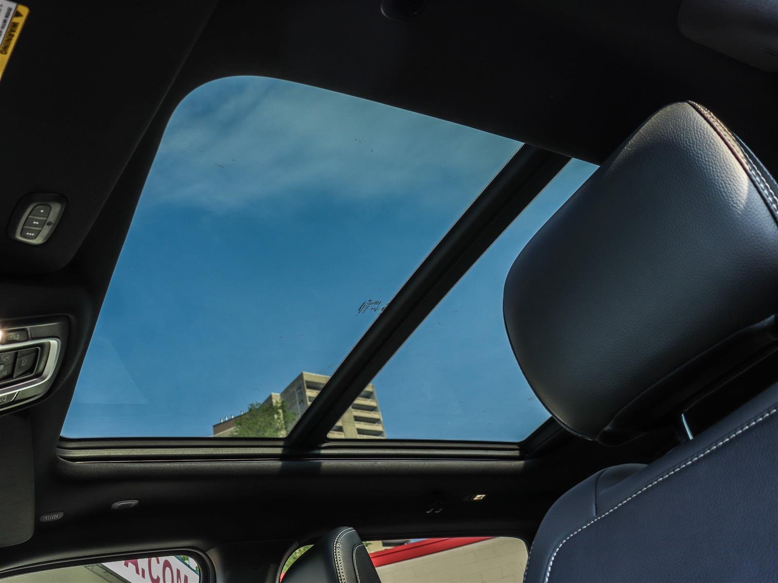 2022 RAM 1500 Sport Ottawa & Gatineau - photo #9