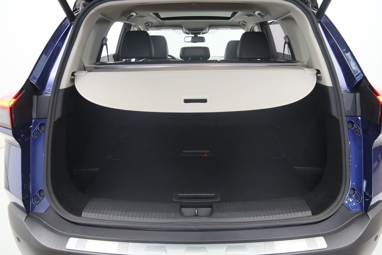 2022 Nissan Rogue VIN JN8BT3DD0NW270871 Caspian Blue 2-Tone Metallic Chicoutimi - photo #17