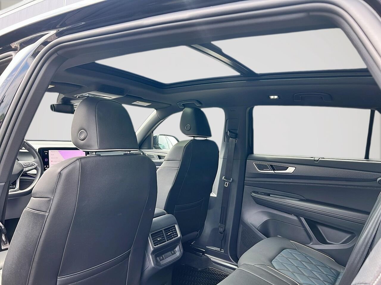 Volkswagen Atlas Cross Sport EXECLINE 2026 Noir Québec - photo #16