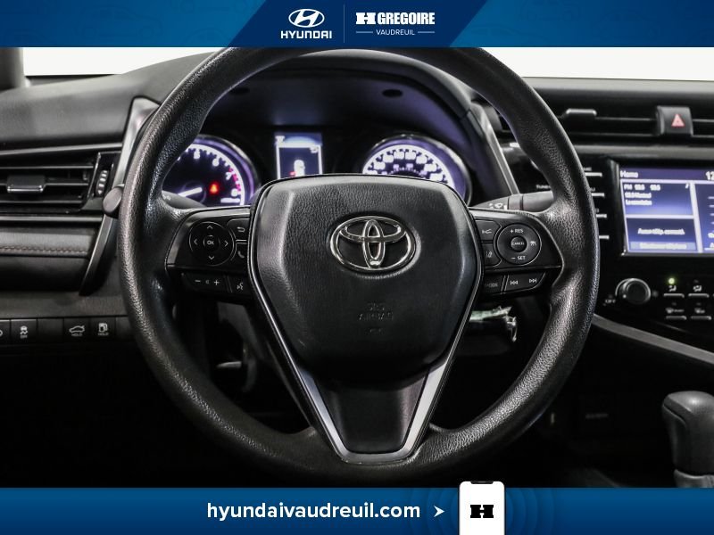 2020 Toyota Camry Grey Laval - photo #19