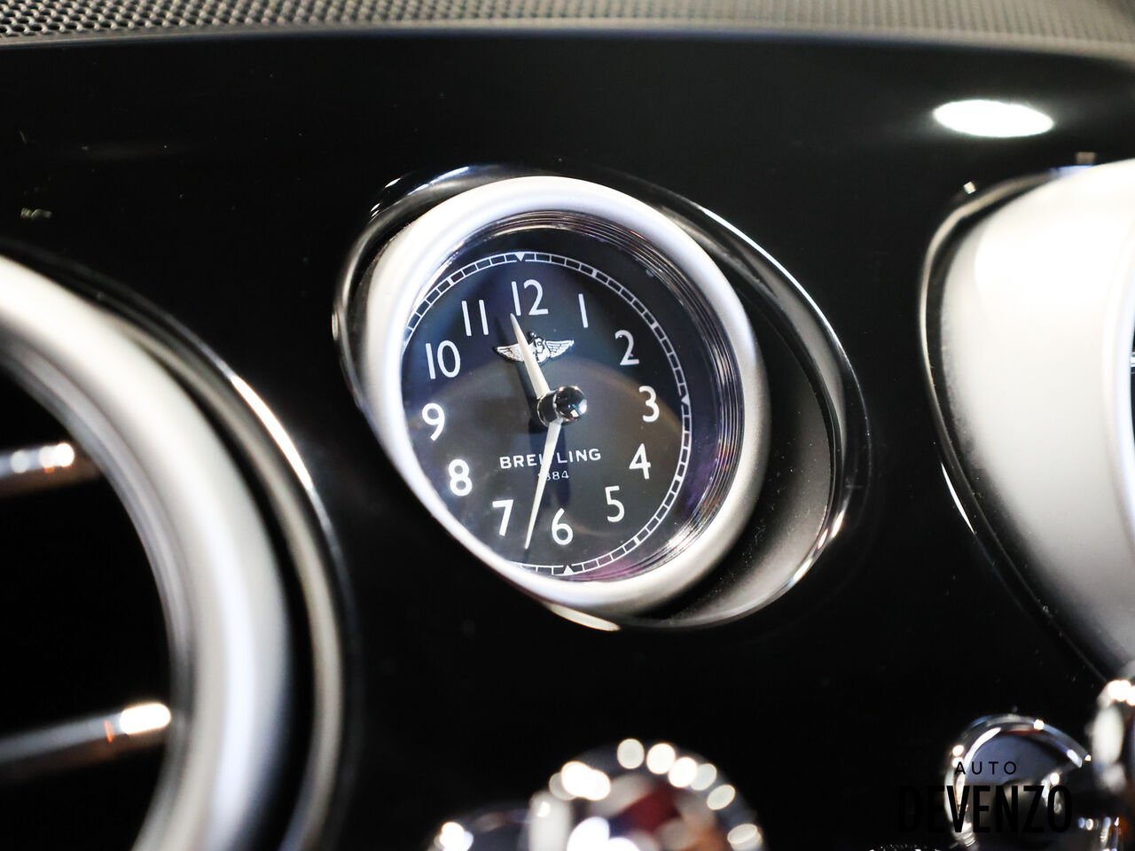 Bentley Flying Spur 2015 Blanc Saint-Eustache - photo #18