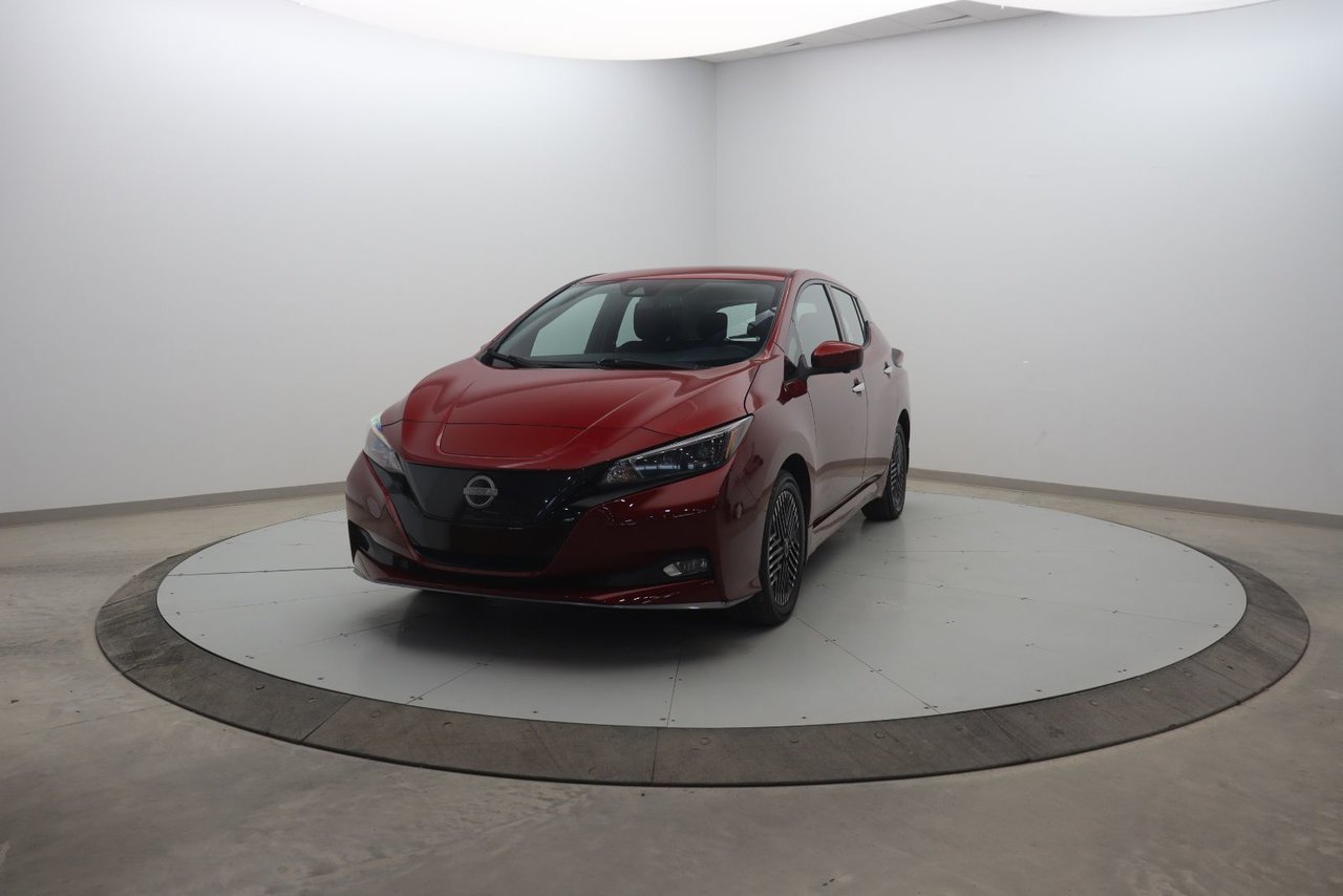 2024 Nissan LEAF VIN 1N4CZ1CVXRC550484 Scarlet Ember Metallic Chicoutimi - photo #0