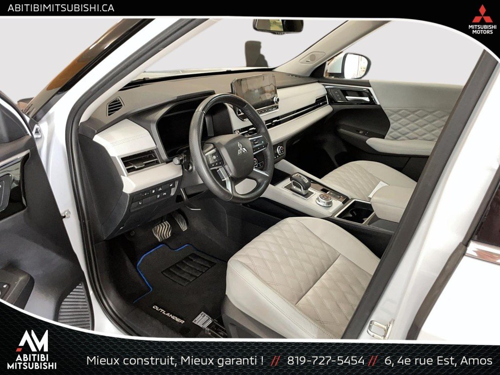 Mitsubishi Outlander PHEV 2023 Blanc Amos - photo #8