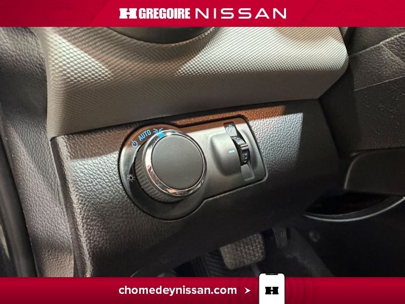 Chevrolet Sonic 2014 Gris Laval - photo #13