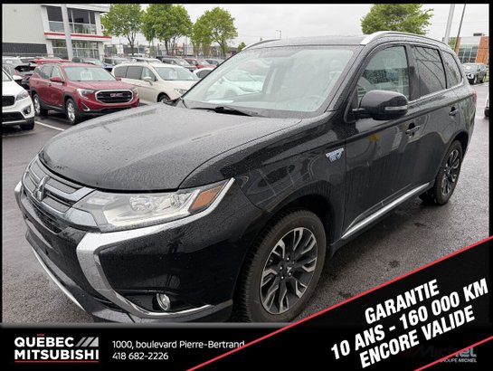 Mitsubishi Outlander PHEV SE Touring S-AWC, Hybride, Toit ouvrant 2018 Noir