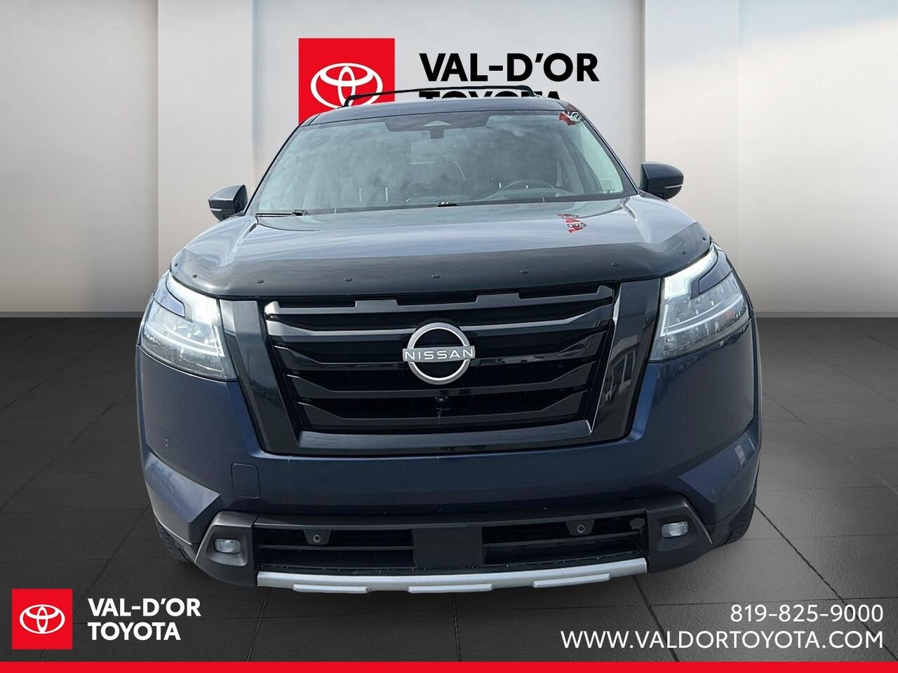 2022 Nissan Pathfinder Platinum 4 RM Blue Val-d'Or - photo #1