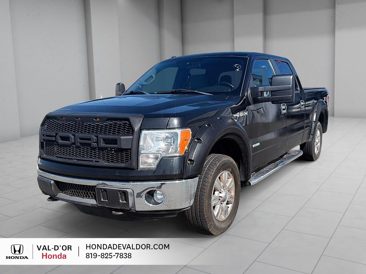 2012 Ford F-150 XLT SuperCrew Cab 4RM 145 po Black Val-d'Or - photo #0