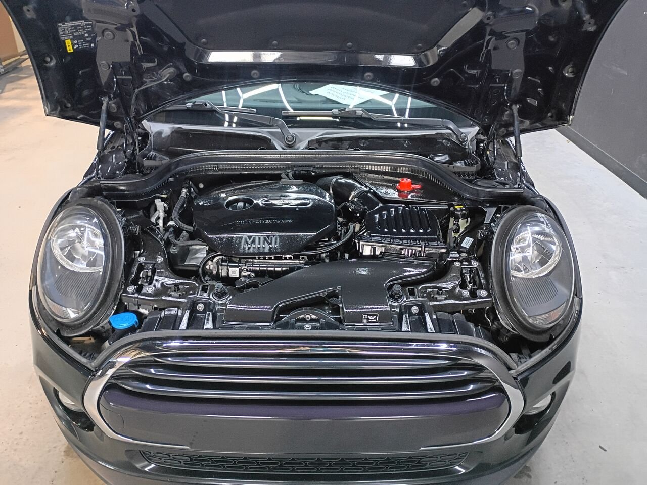 MINI 3 portes 2019 Noir Blainville - photo #30