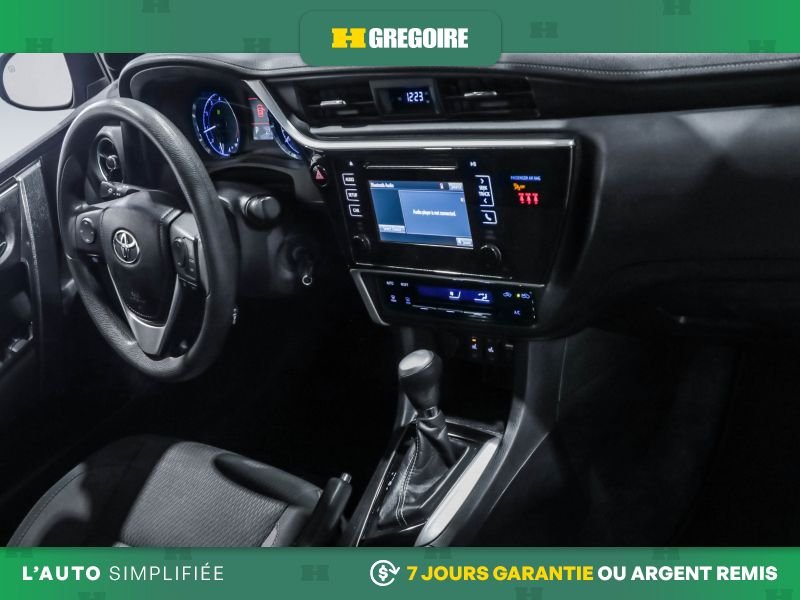 Toyota Corolla 2019 Bleu Laval - photo #24