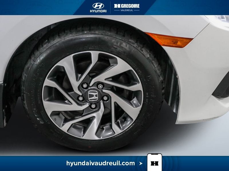2018 Honda Civic White Laval - photo #31