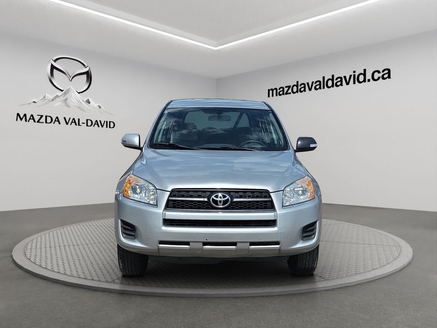 Toyota RAV4 Base I4 4 portes à deux roues motrices, cruise control, vitres électriques 2010 Gris