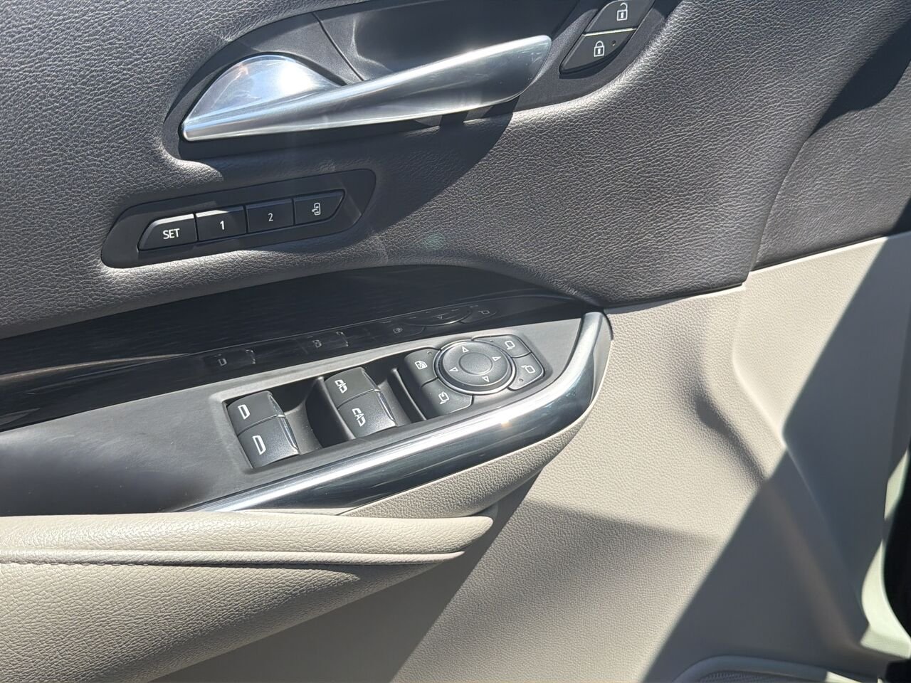 2019 Cadillac XT4 PREMIUM LUXURY AWD Black Laval - photo #23