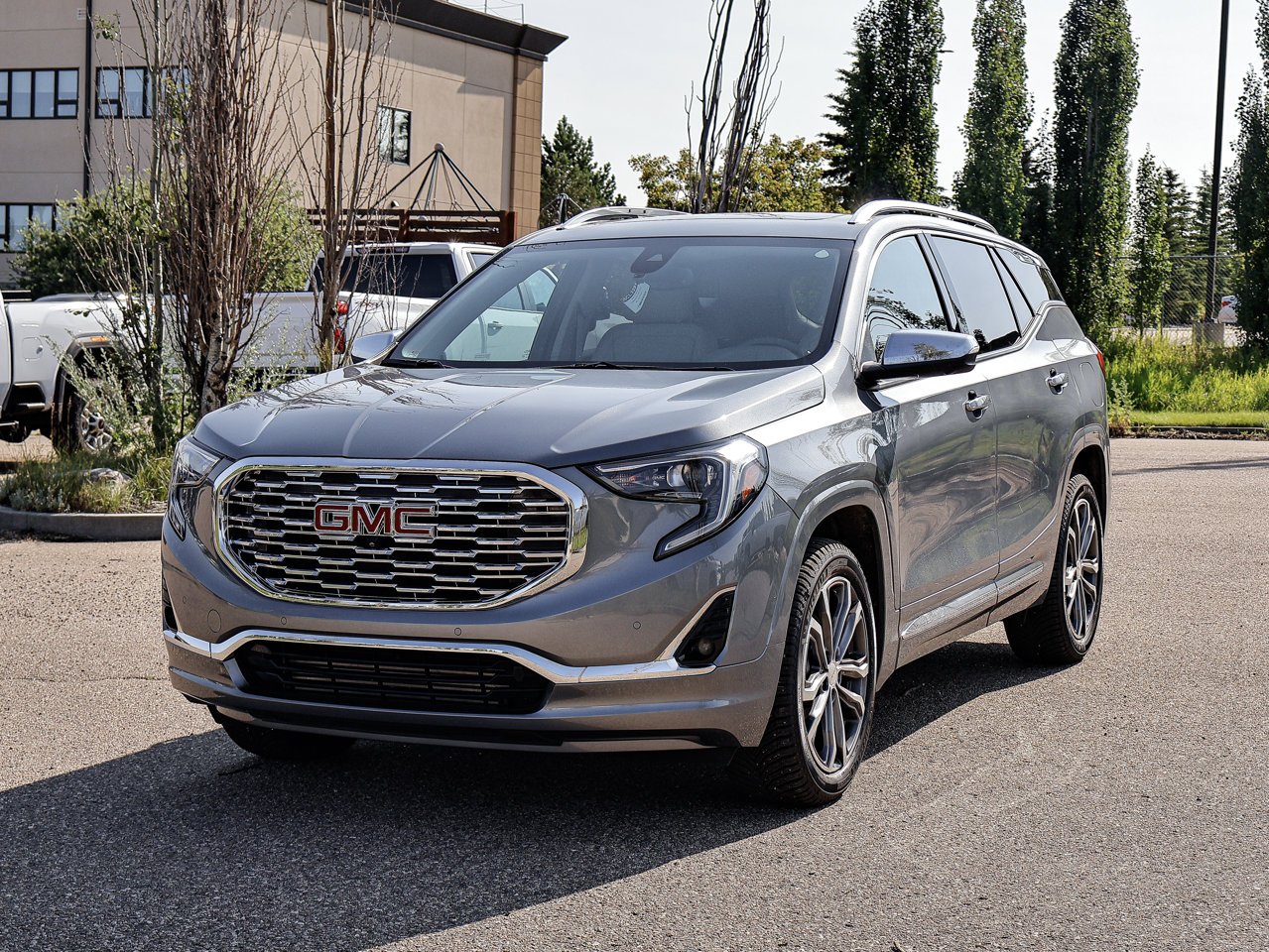 2019 GMC Terrain AWD 4dr Denali Grey Sherwood Park - photo #3