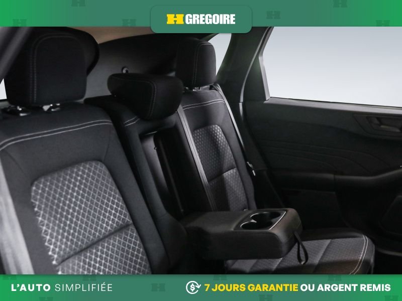 2025 Ford Escape Grey Laval - photo #26