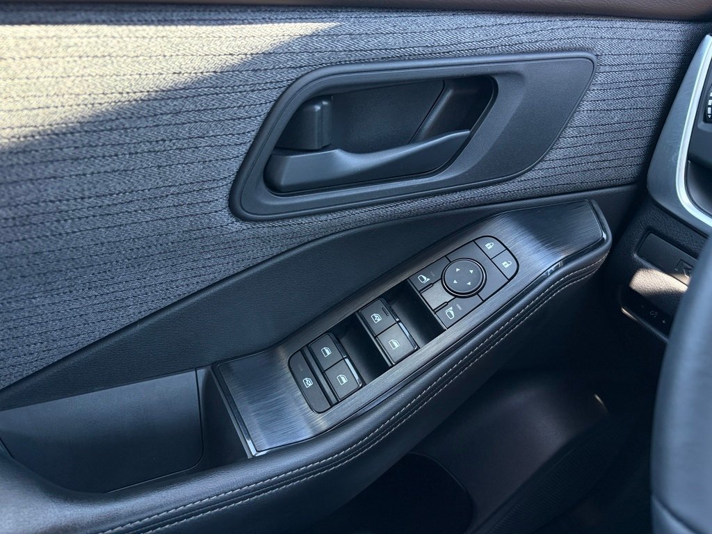 Nissan Rogue 2022 Gris Gatineau - photo #10