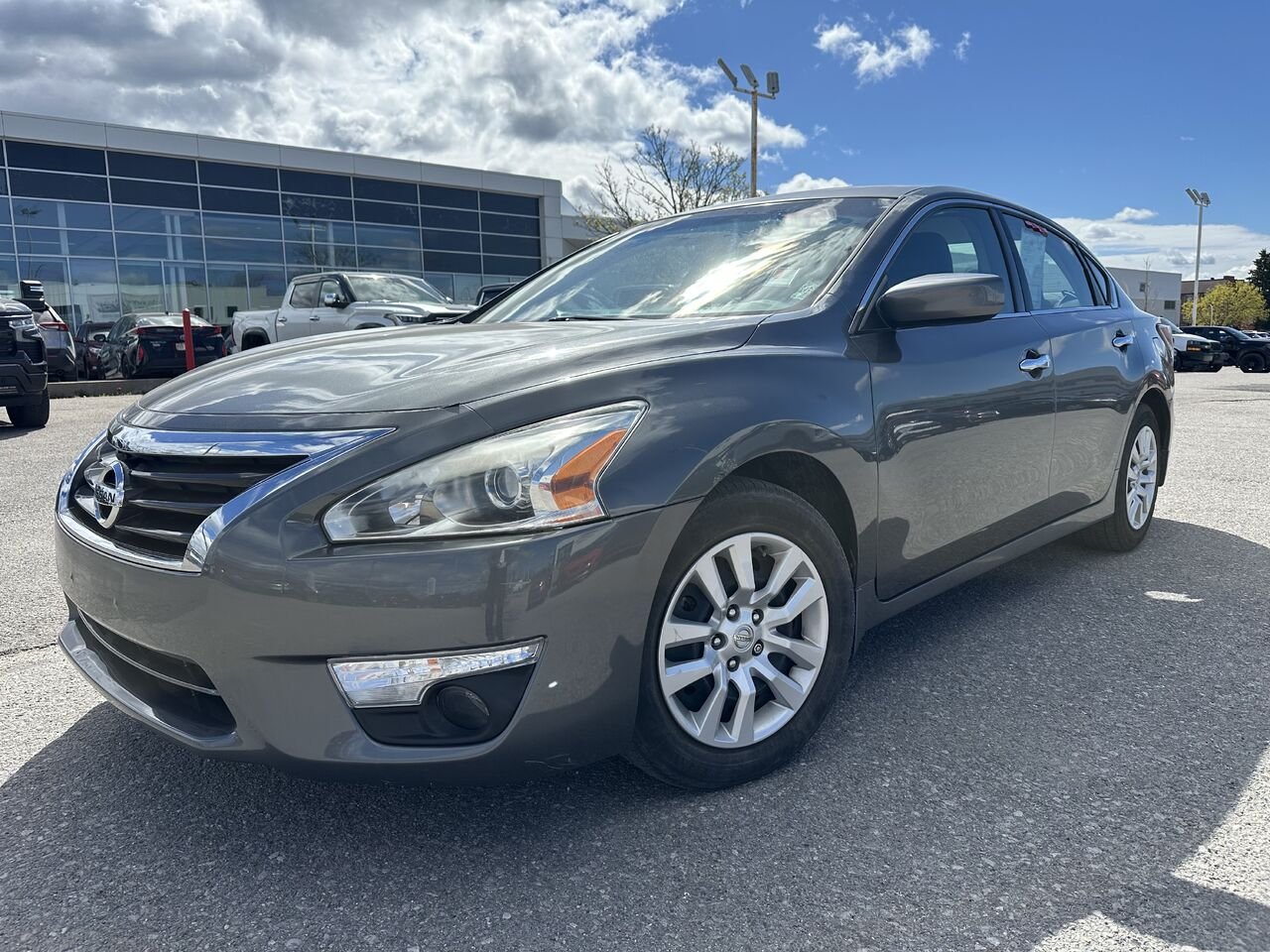 NISSAN ALTIMA 2.5/S/SV/SL Berline 4 portes, 4 cyl. en ligne, CVT 2,5 2015 Gatineau - photo #0