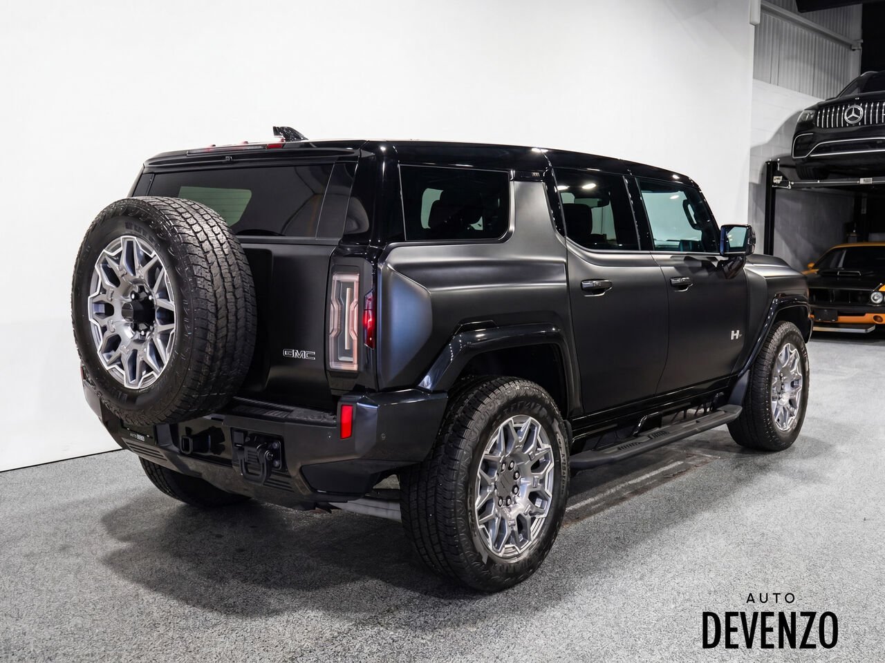 2024 GMC HUMMER EV VUS Black Saint-Eustache - photo #2