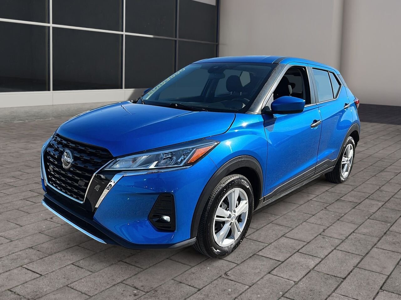 2024 Nissan Kicks S TA Blue Québec - photo #0