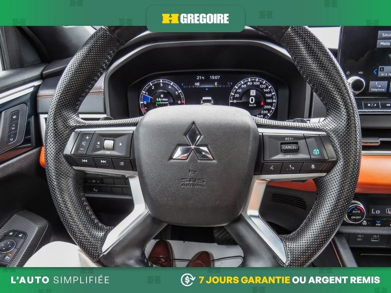 2023 Mitsubishi Outlander Grey Blainville - photo #17