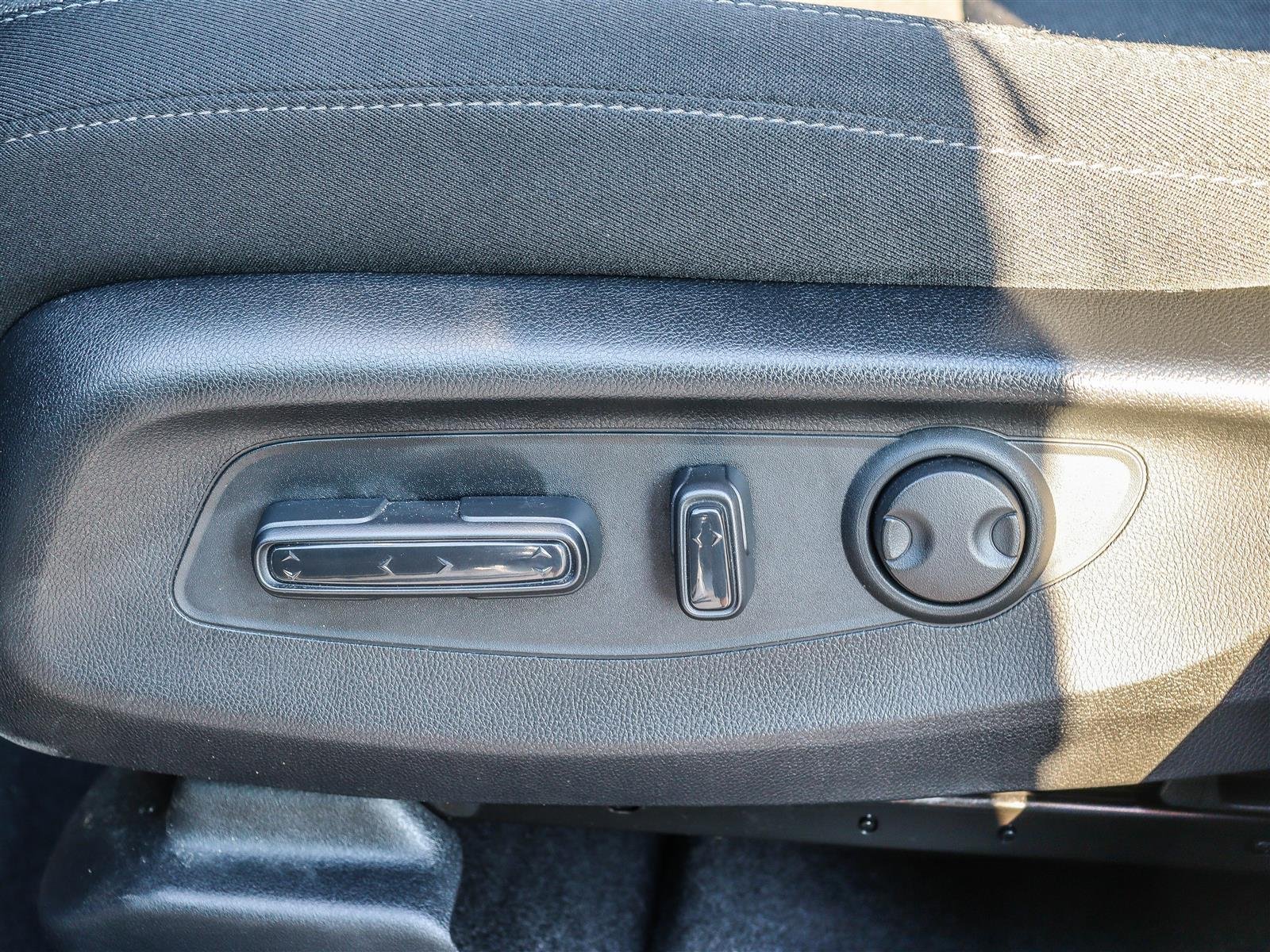 Honda CR-V Sport 2024 White Ottawa & Gatineau - photo #6