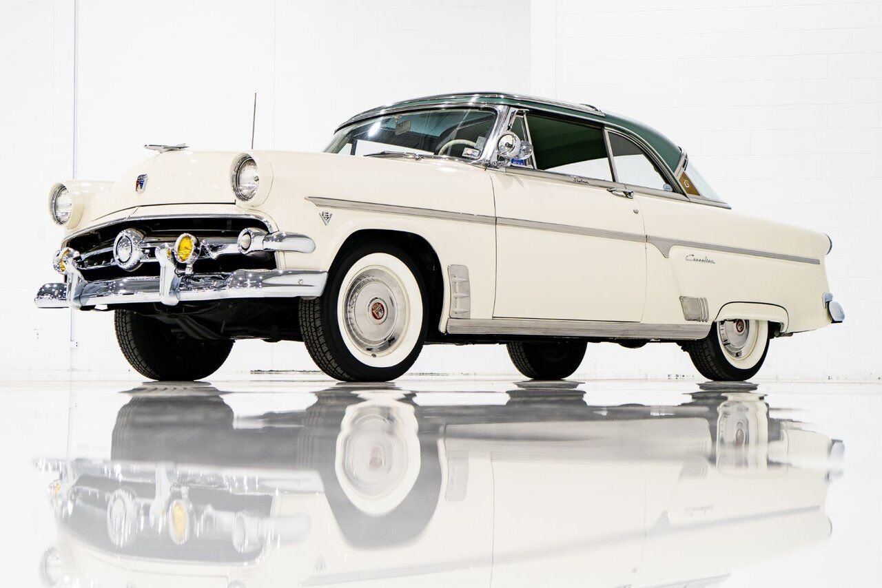 Ford Crestline Skyliner rare glass top long term ownership 1954 Blanc Montréal - photo #38