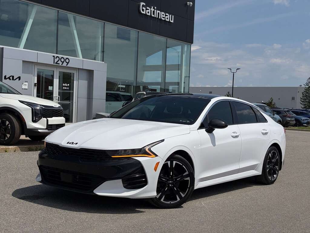 2022 Kia K5 White Gatineau - photo #0