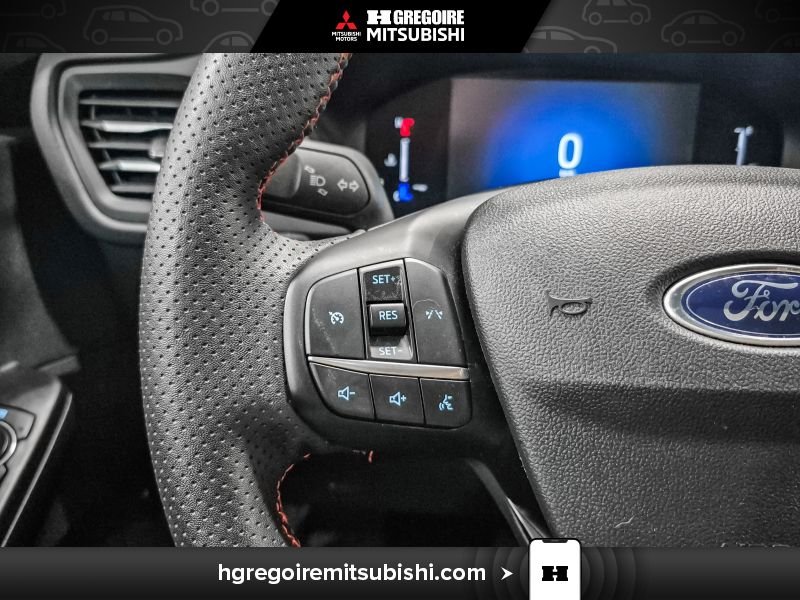 2025 Ford Escape Black Laval - photo #20