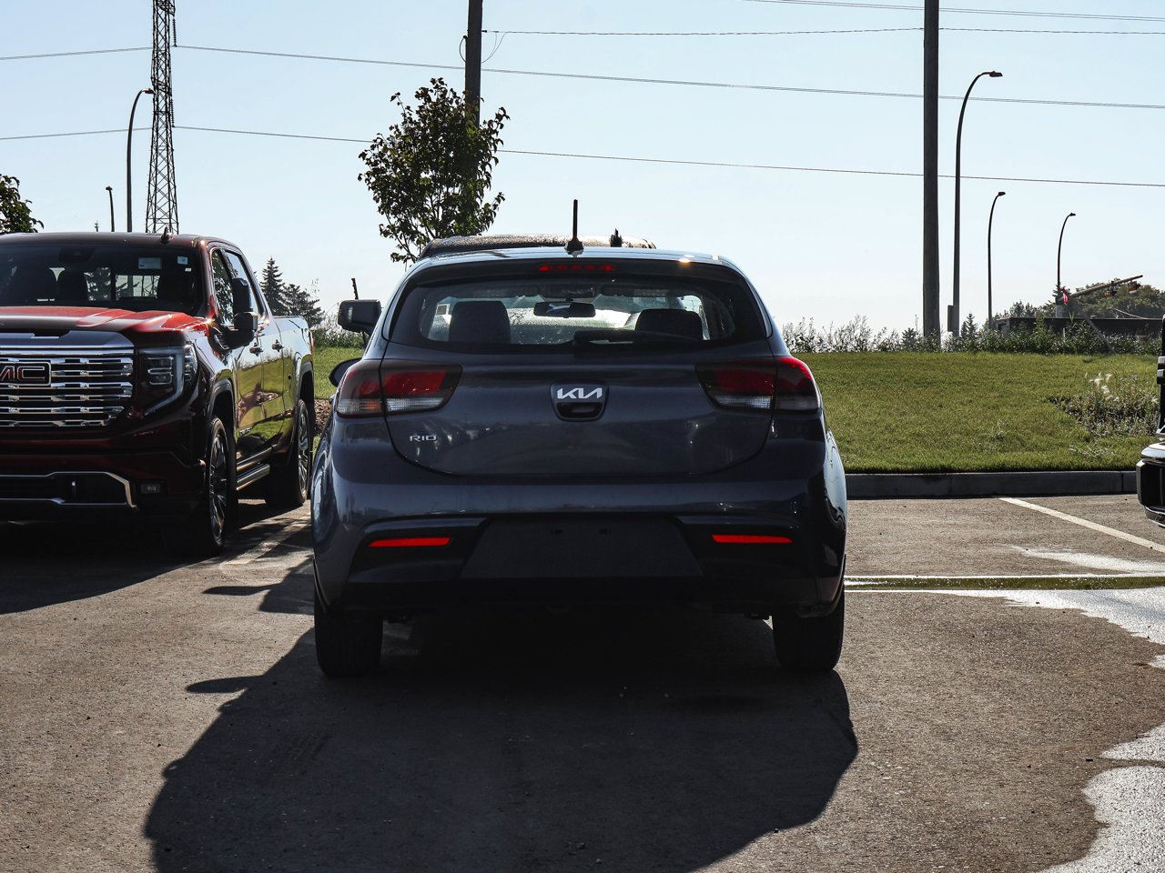 2022 Kia Rio 5-door LX+ IVT Blue Sherwood Park - photo #6