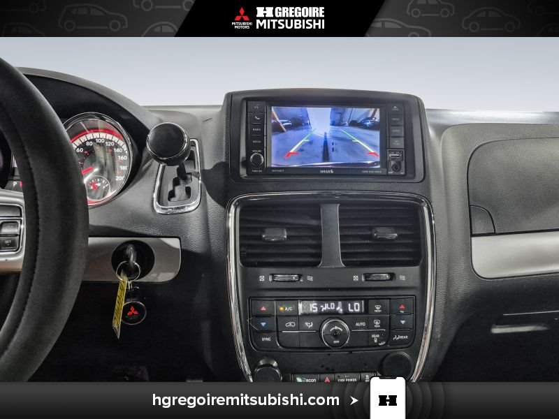 2016 Dodge GR Caravan Red Saint-Eustache - photo #24