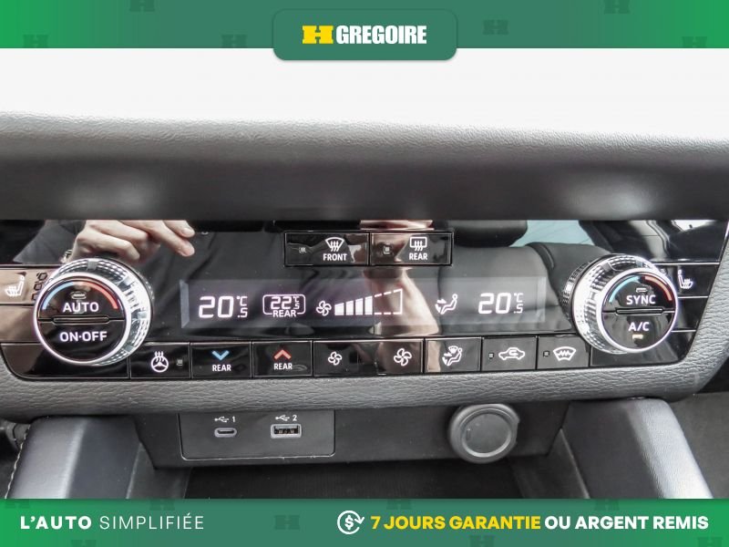 Mitsubishi Outlander V3570 | SEL TOIT PANO + SIEGE CHAUFANT 2023 Noir Laval - photo #21