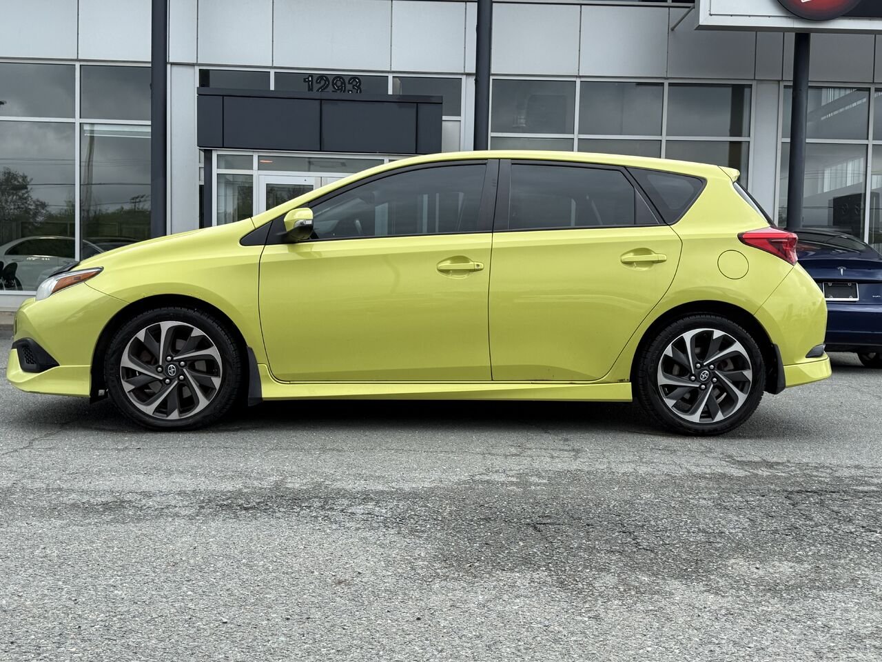 Scion iM Hatchback 2016 Beige Granby - photo #2