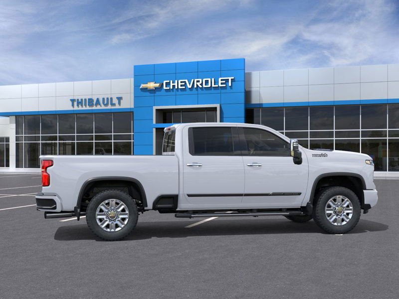 CHEVROLET Silverado 2500HD High Country cabine multiplace 4RM 159 po 2026 Blanc polaire, triple couche