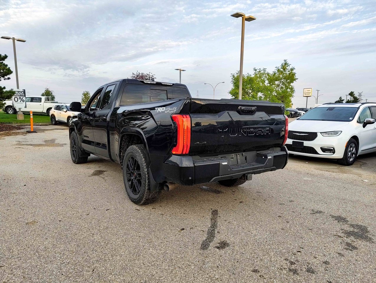 2024 Toyota Tundra 4x4 Double Cab SR Black Sherwood Park - photo #4