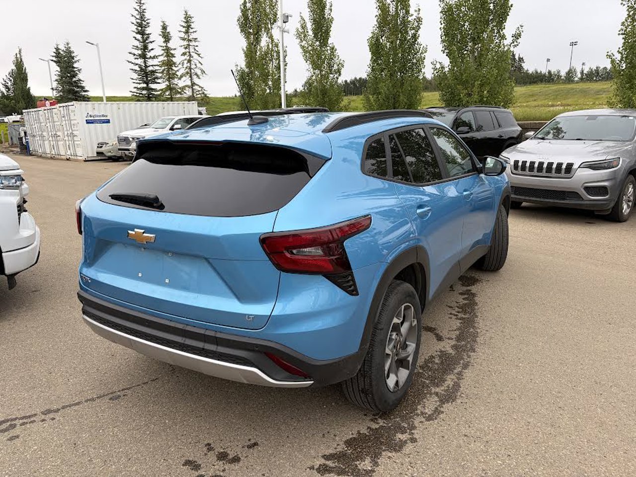 2025 Chevrolet Trax FWD 4dr 1RS Blue Sherwood Park - photo #4