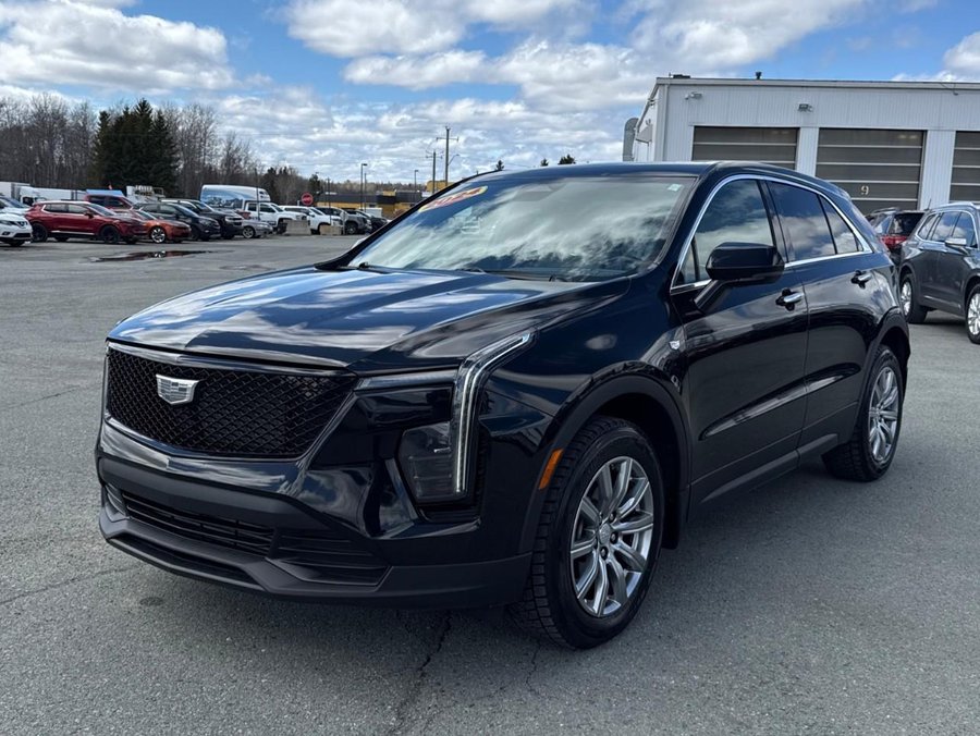 2024 Cadillac XT4 2024 Black