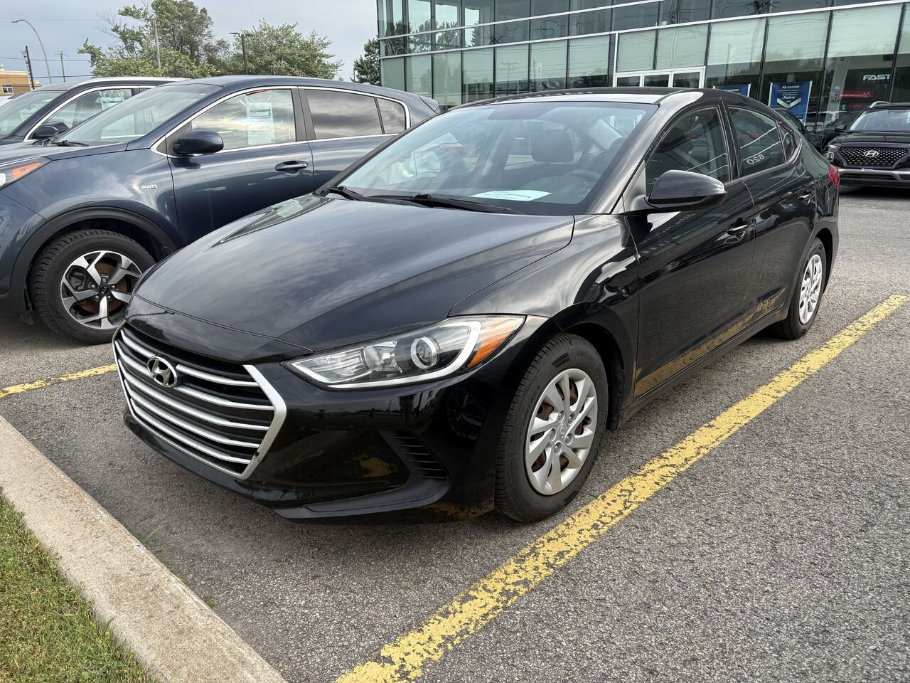 2017 Hyundai Elantra Black Blainville - photo #0