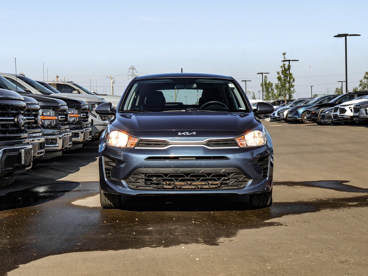 2022 Kia Rio 5-door LX+ IVT Blue Sherwood Park - photo #2