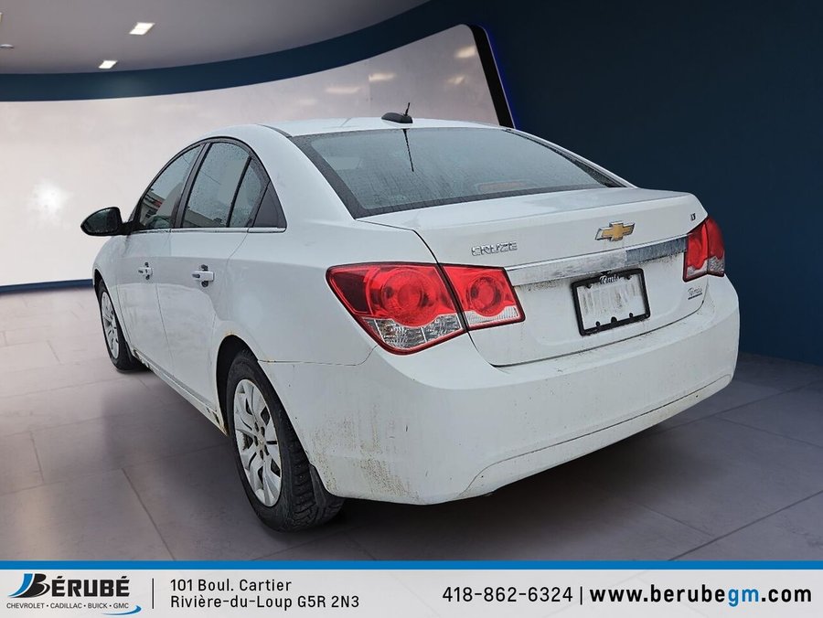2015 Chevrolet CRUZE 2015 White