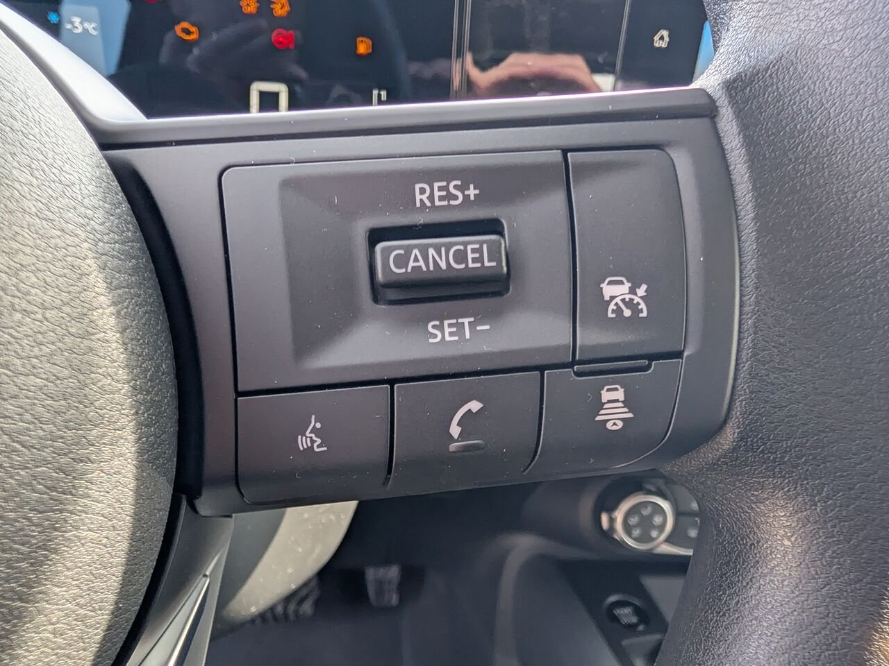 NISSAN Kicks KICKS S 2026 Gris poudre métallisé Châteauguay - photo #41