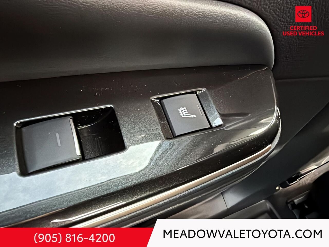 2025 Toyota CROWN + 21’’ Alloy Wheels + Adaptive Variable Suspension (AVS) + Advanced Park + Dual Exhaust Tips + Head Up Display (HUD) with NAVI + Dynamic Rear Steering + Power Trunk with Kick Sensor Black Mississauga - photo #19