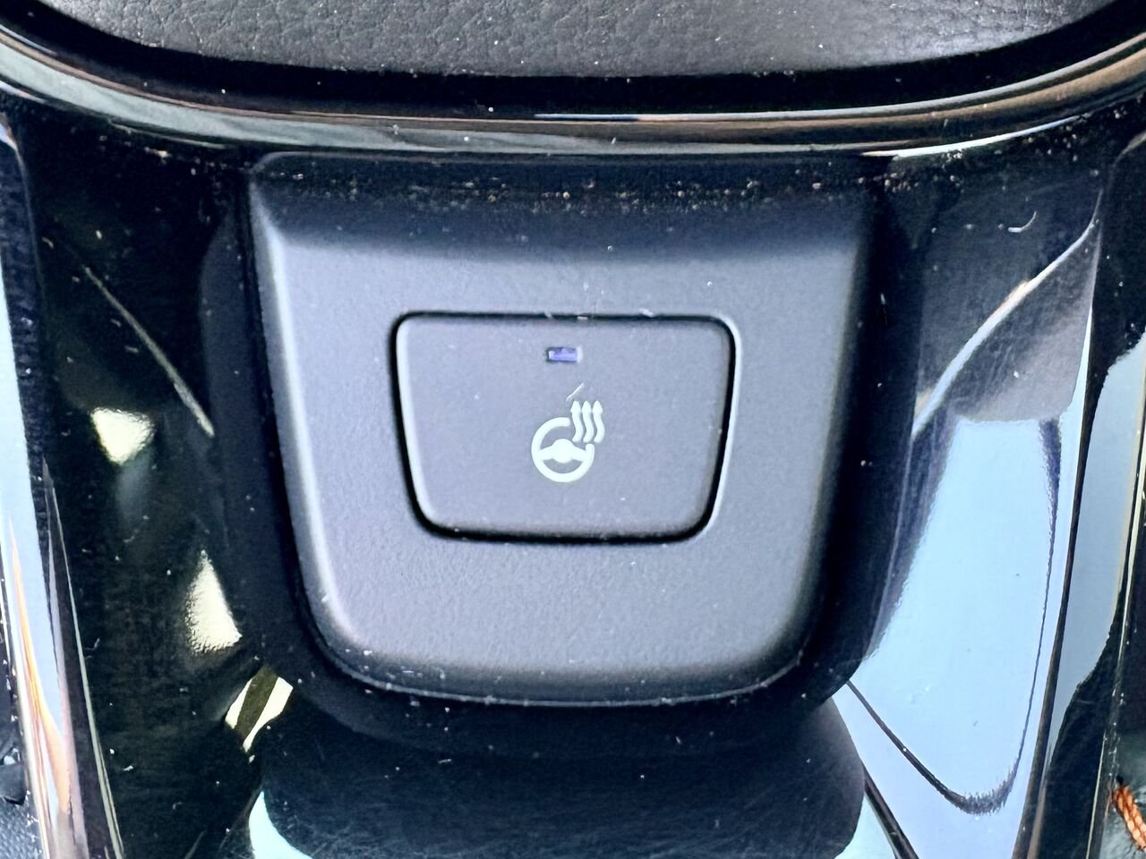 2025 Honda HR-V Blue Mont-Laurier - photo #24