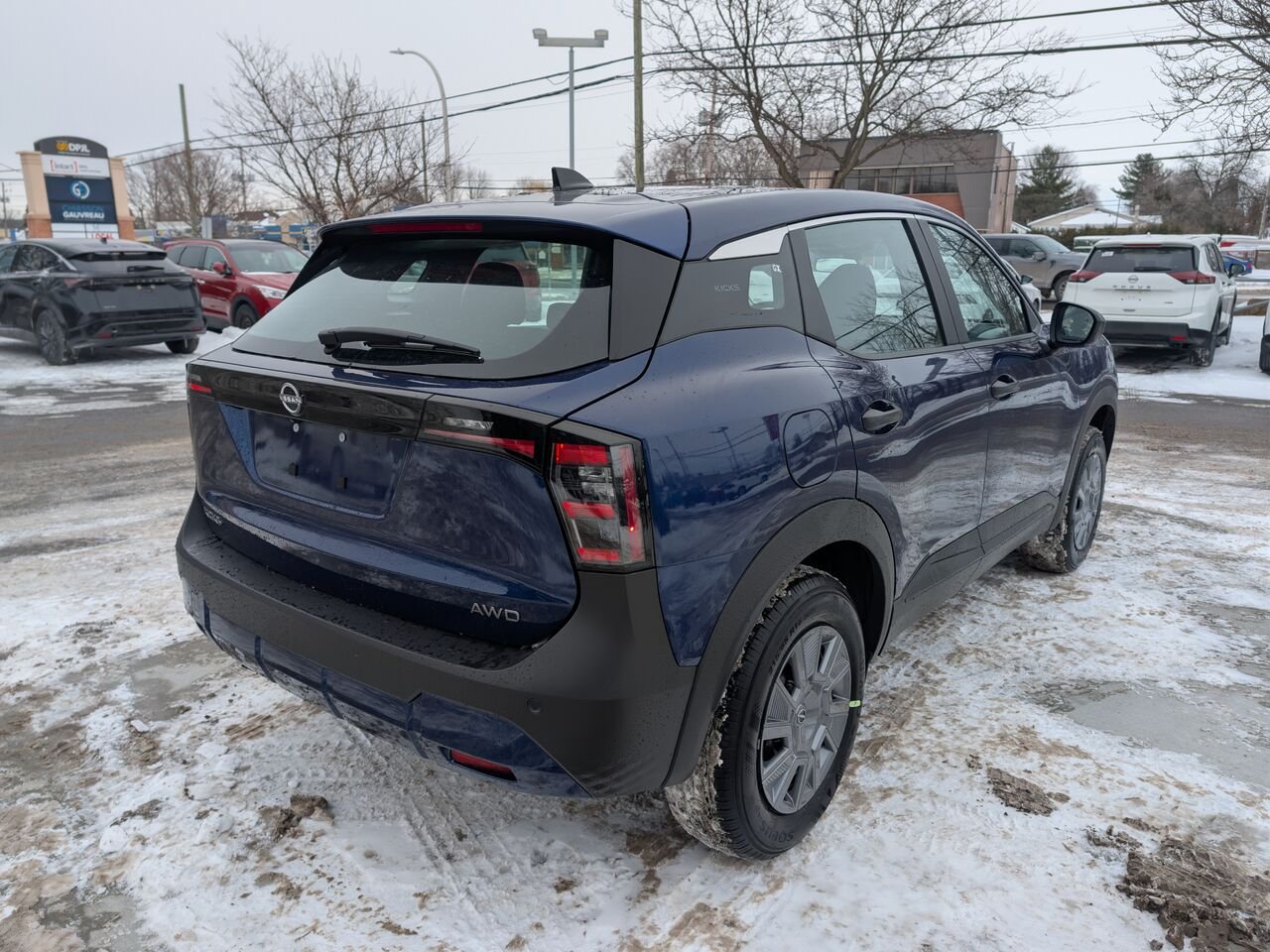 Nissan Kicks KICKS S 2026 Bleu foncé nacré Châteauguay - photo #6
