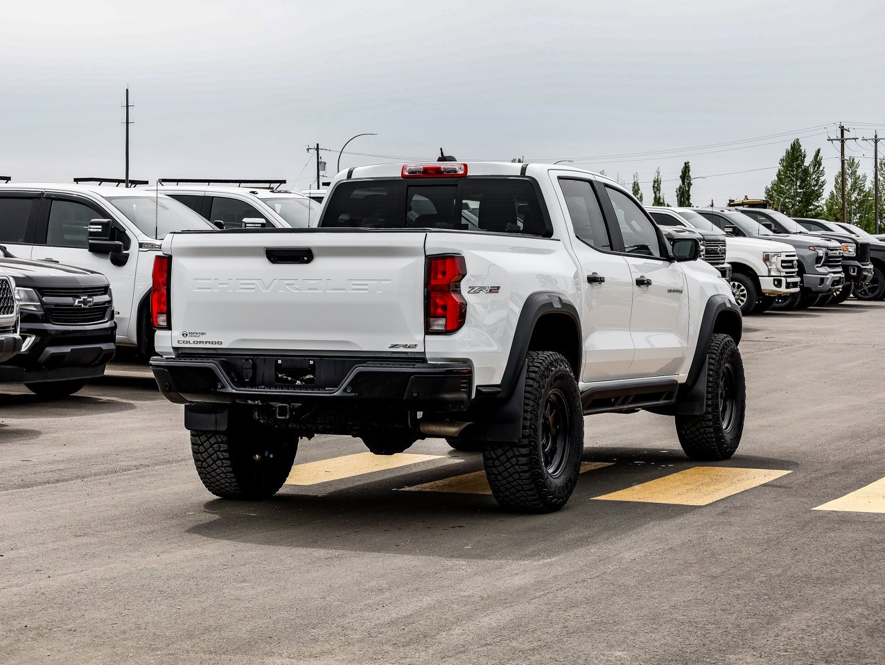2025 Chevrolet Colorado 4WD Crew Cab ZR2 White Sherwood Park - photo #12