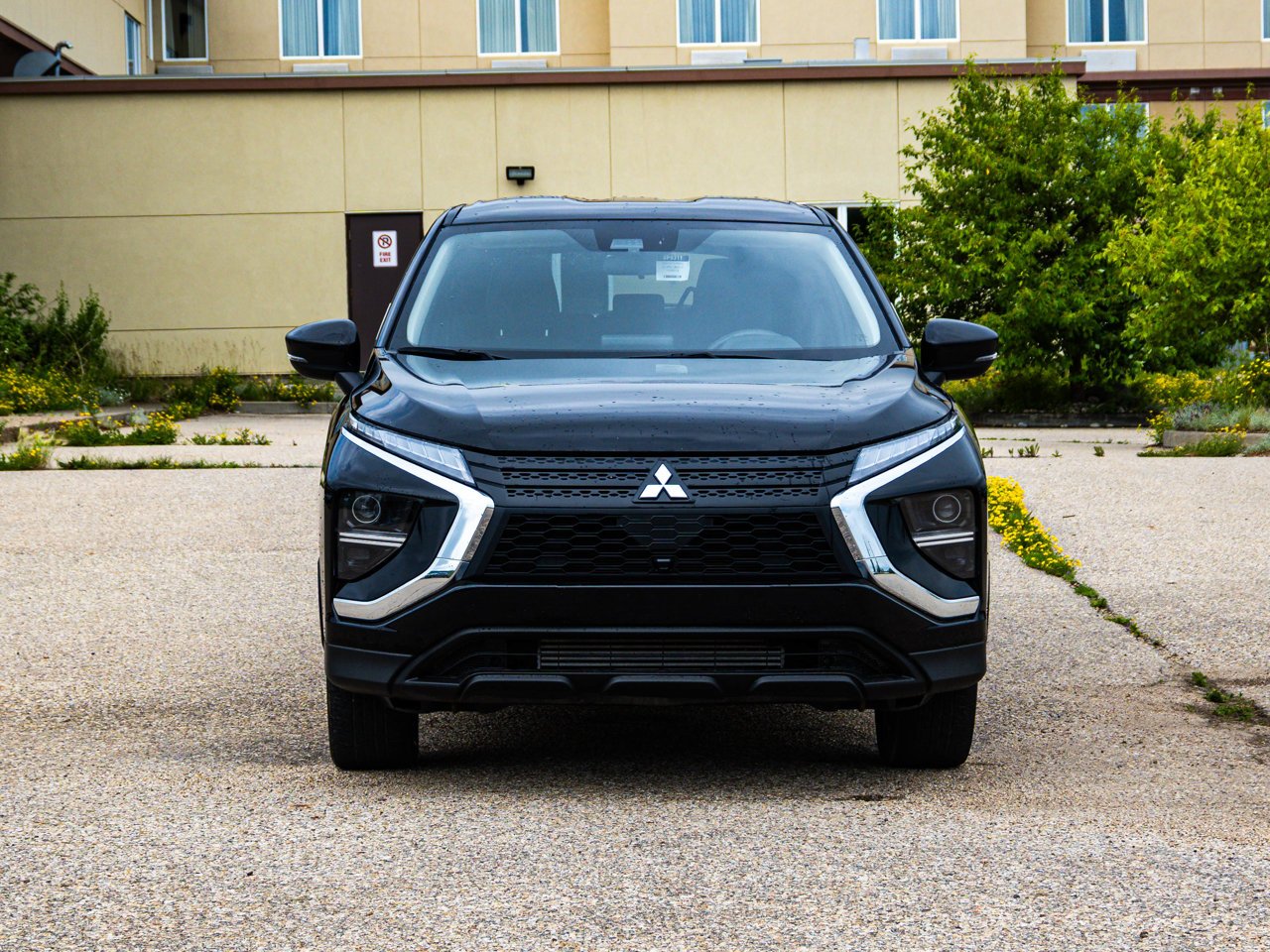 2023 Mitsubishi Eclipse Cross ES S-AWC Black Sherwood Park - photo #2