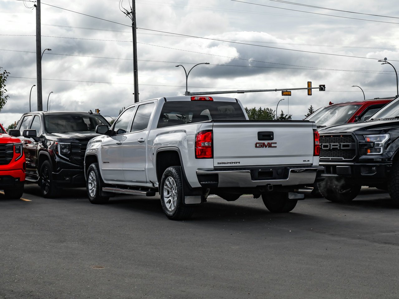 2016 GMC Sierra 1500 4WD Crew Cab 143.5 SLE White Sherwood Park - photo #5