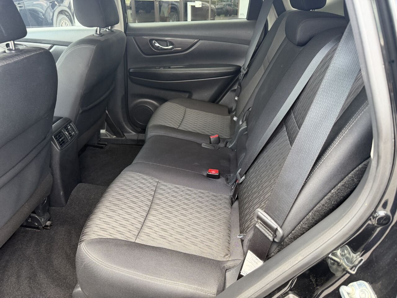 2019 Nissan Rogue Black Lac Mégantic - photo #11