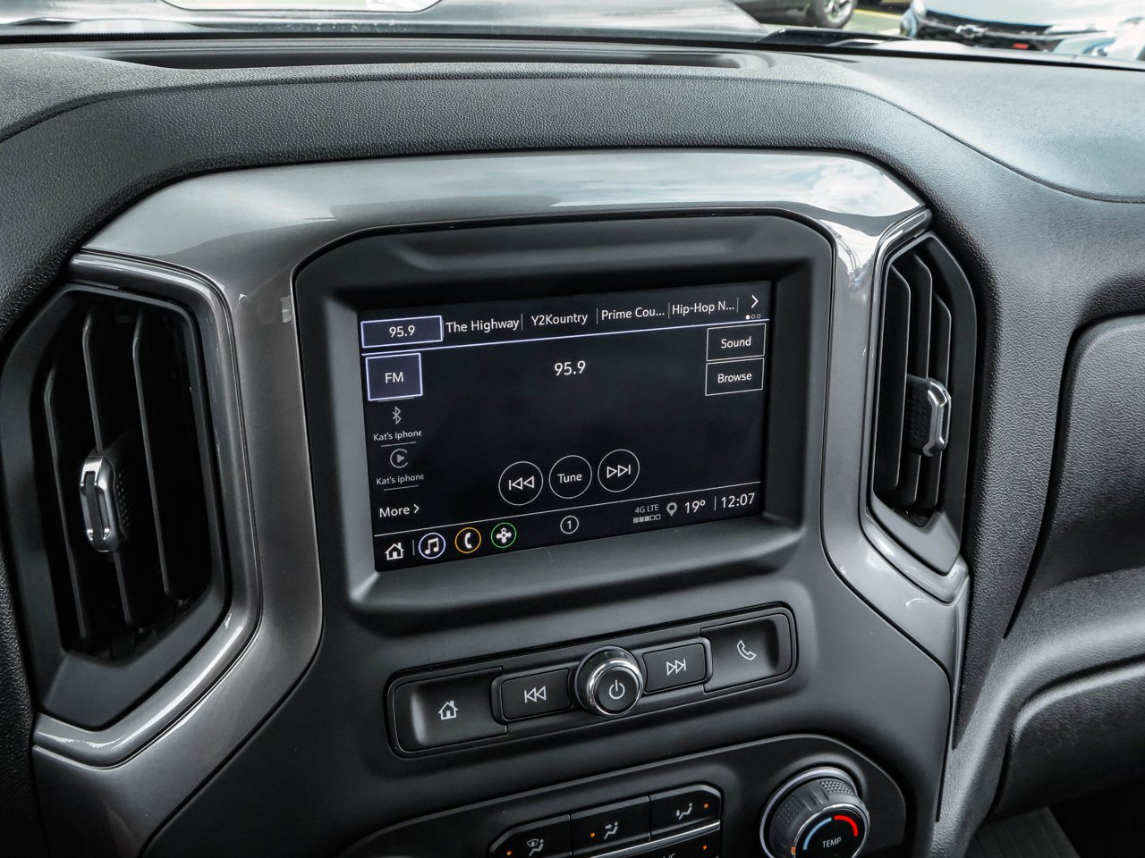 2024 Chevrolet Silverado 1500 4WD Crew Cab 147 Custom Trail Boss Black Sherwood Park - photo #27