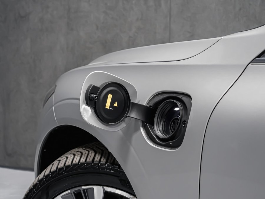 Volvo XC60 Recharge T8 INSCRIPTION CLIMAT ADVANCED BOWERS MAGS 20PO 2022 Argent