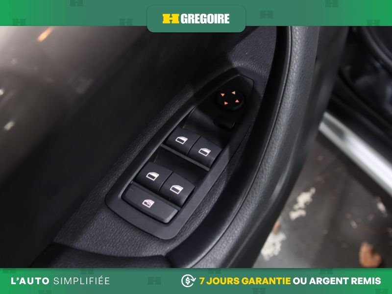 BMW X1 821757 | xDrive28i AWD AUTO A/C MAGS CUIR NAV CAM RECUL BLU 2022 Noir Laval - photo #20