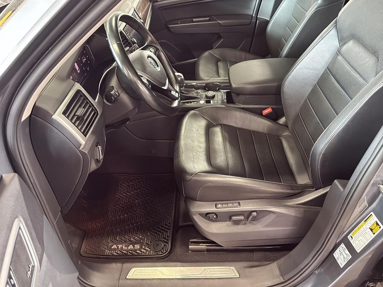 2019 VOLKSWAGEN ATLAS EXECLINE 4D UTILITY 3.6 Grey Saint-Hyacinthe - photo #8